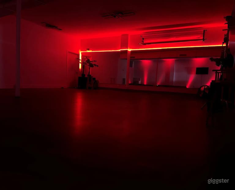  Private Dance & Content Studio with Mirrors, LED Lights & PA 