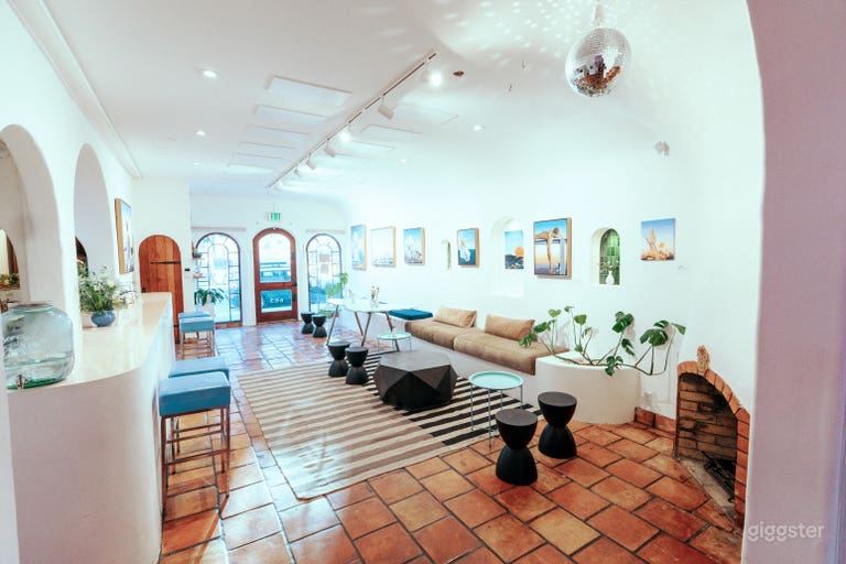  Charmante galerie d'art/lieu d'événements de style espagnol 