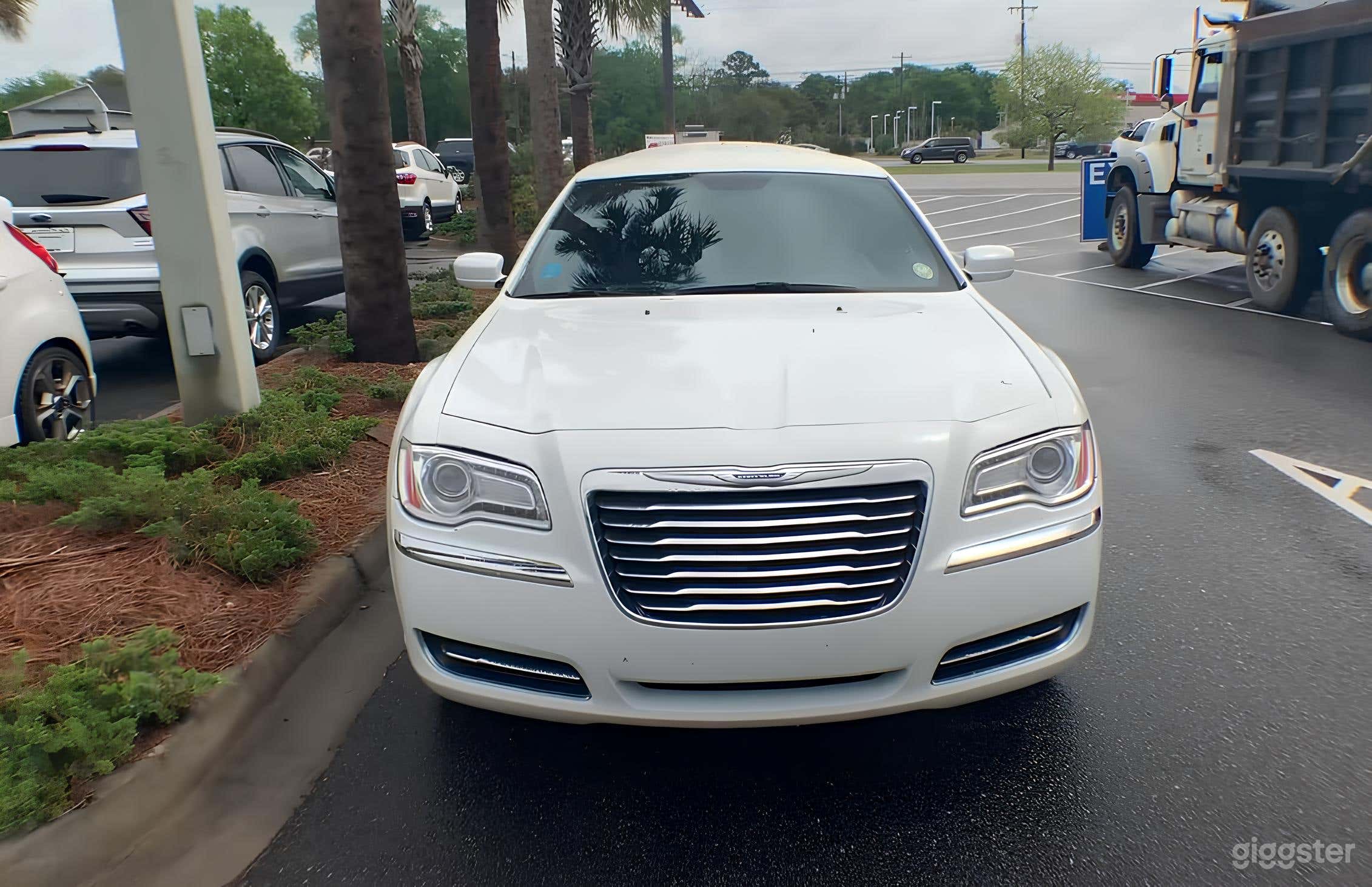 Chrysler 300s Limousine Photo 3