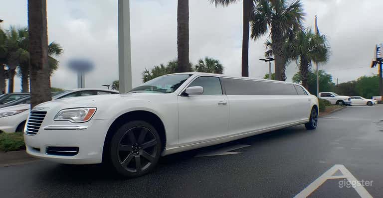  Chrysler 300s Limousine 