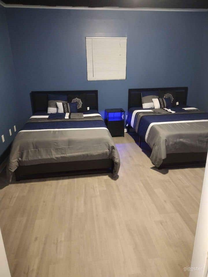 24/7 studios  Photo 3