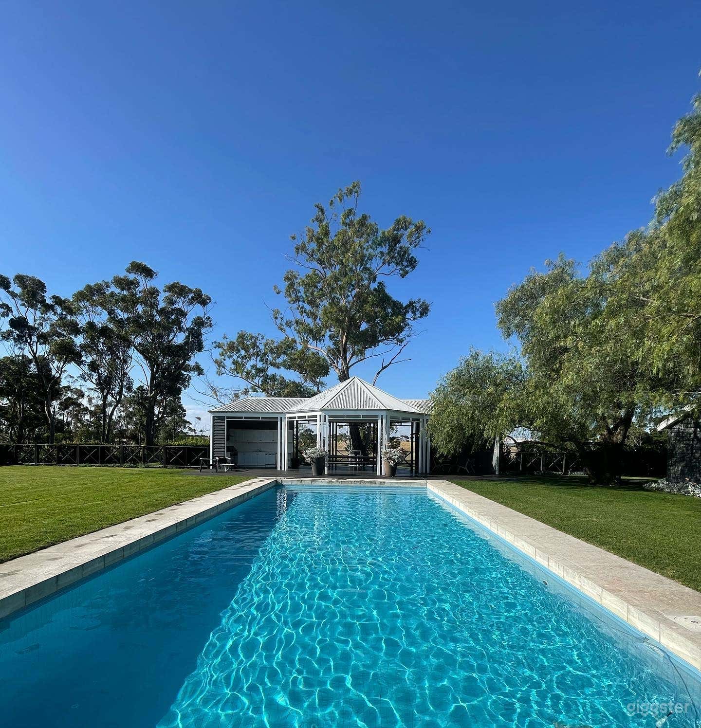 Stunning Outdoor Swimming Pool Venue Photo 1