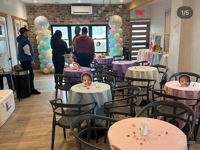 Modern Venue With Brick Accent Photo 3