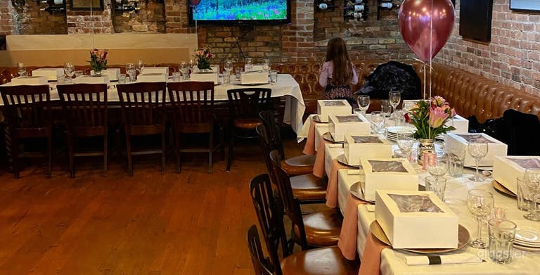  Restaurant Room (N) at Port and Park Bistro 