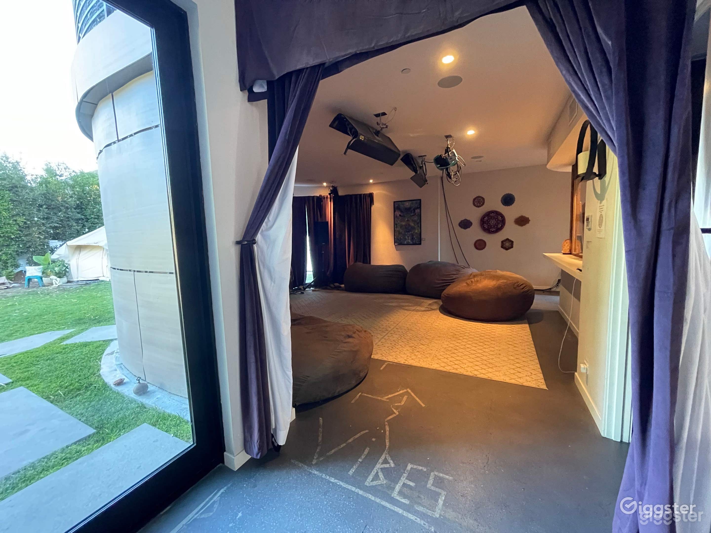 Amazing Pool with Hot Tub and Fire Pit Photo 4