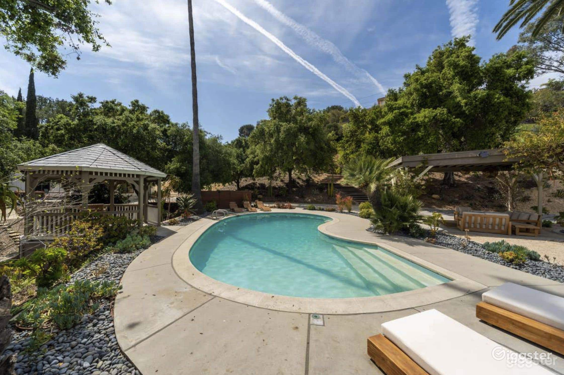 Scenic Private Pool  Photo 4