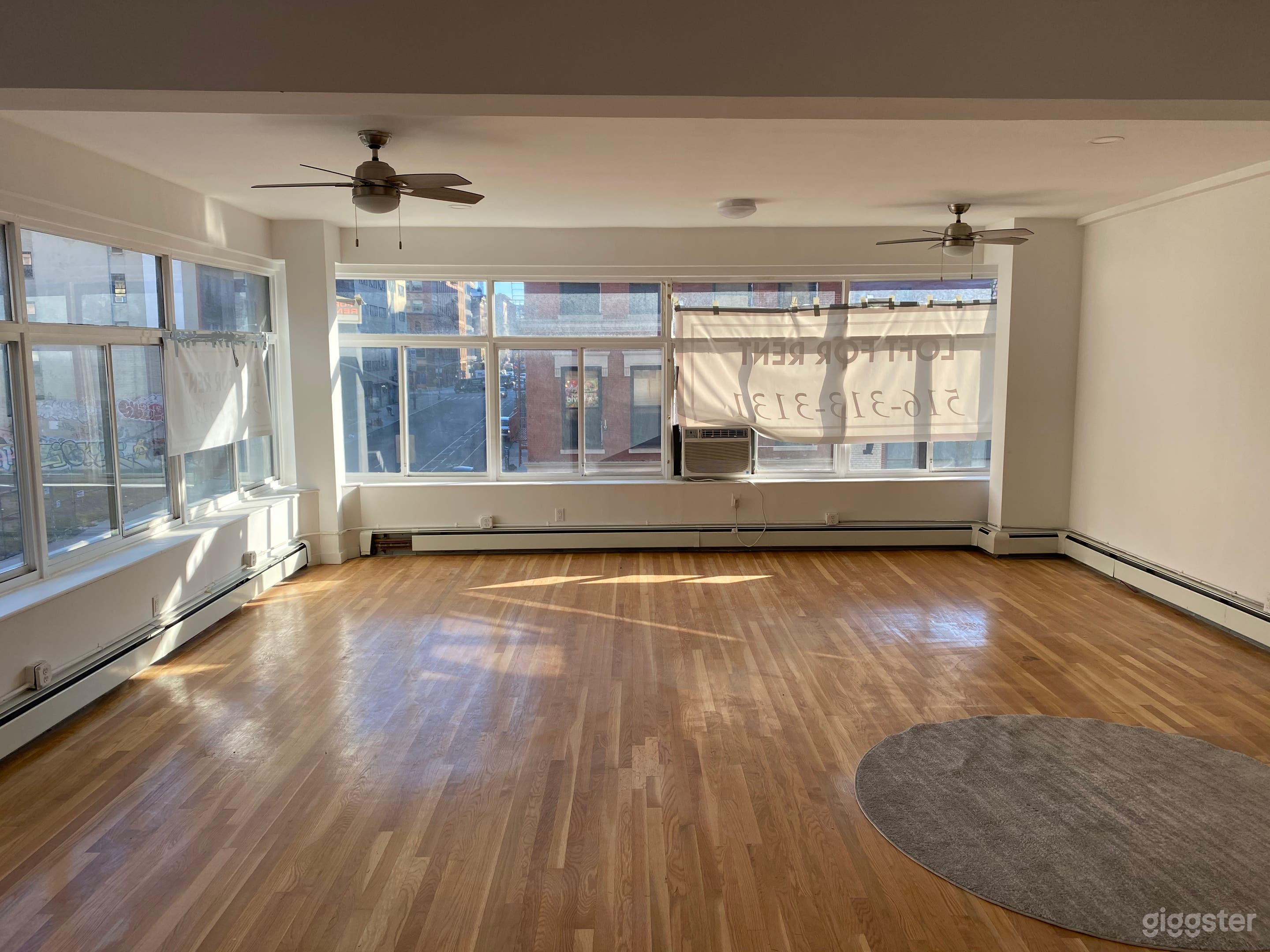 So Ho Corner Loft Oversized Windows Photo 1