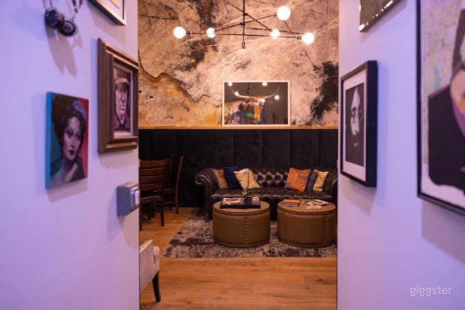 Building 2 Studio Lounge Photo 3