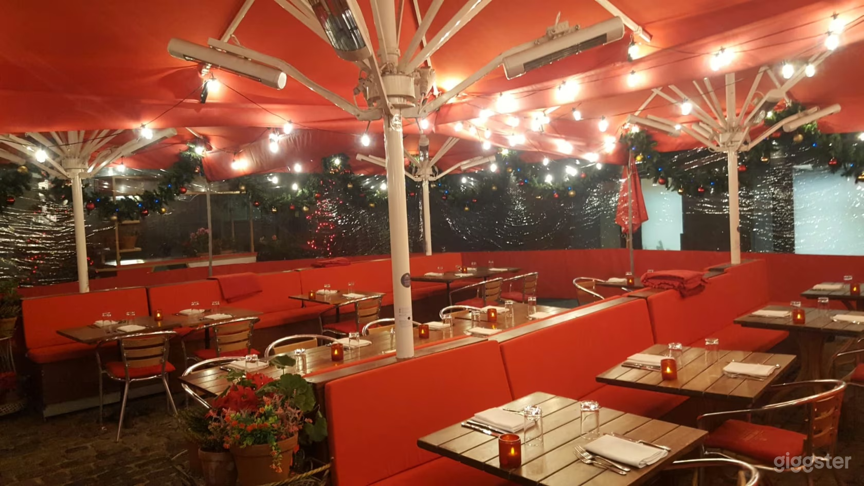 Christmas Cabana Photo 4