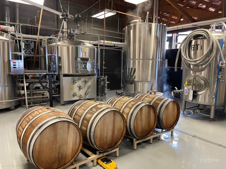  Brewery Taproom Event Venue for 250 People, 9,000 sq ft 