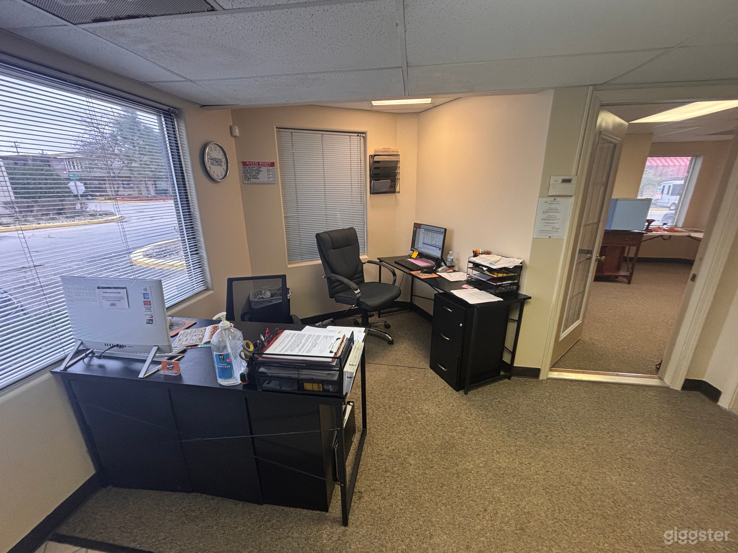 Clean Office Space at Industrial Auto Site Photo 3