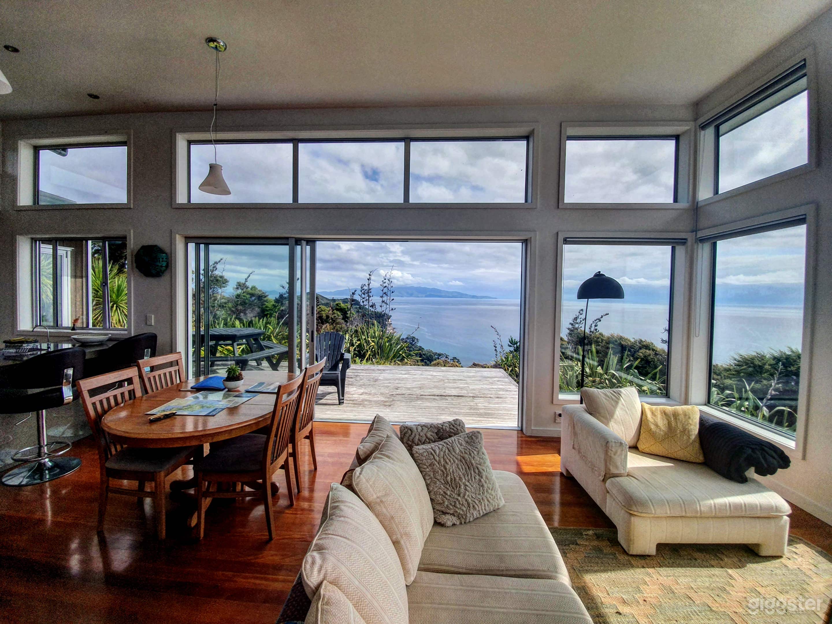 Light filled, south facing lounge