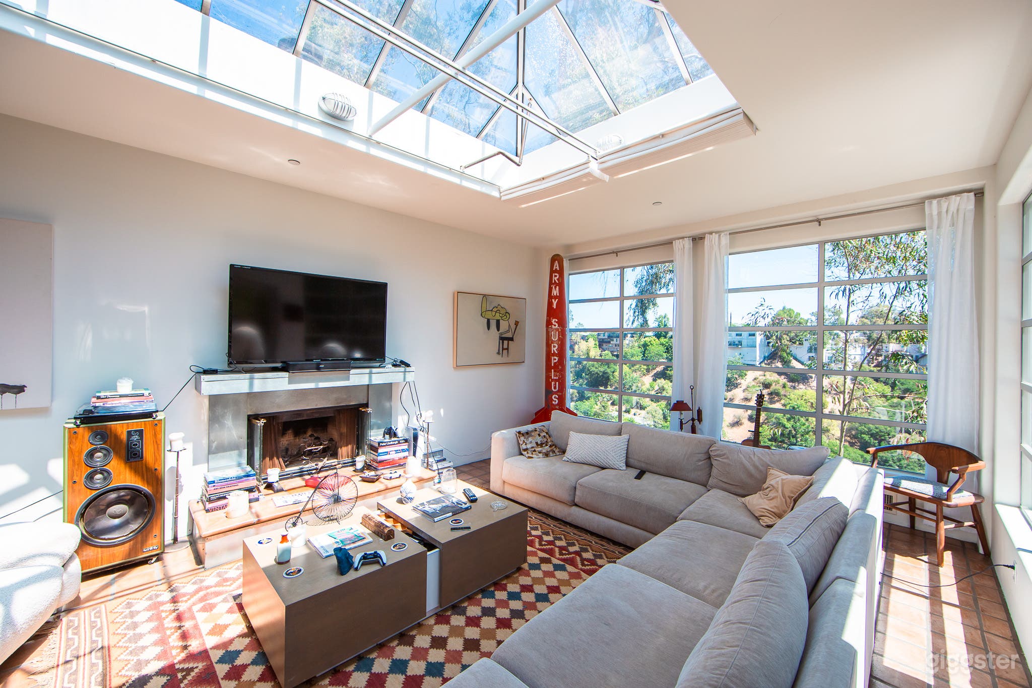 MATTEO'S HOUSE #302 Photo 4