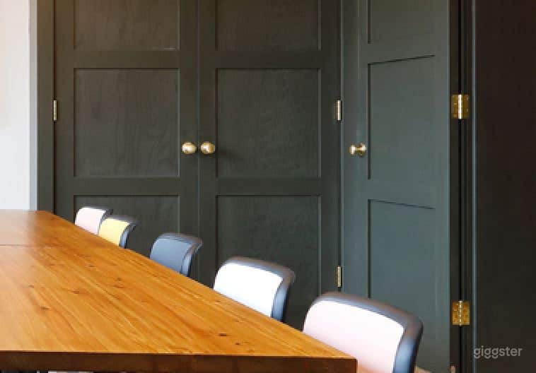  The Flint Room with Views of Queens Road 