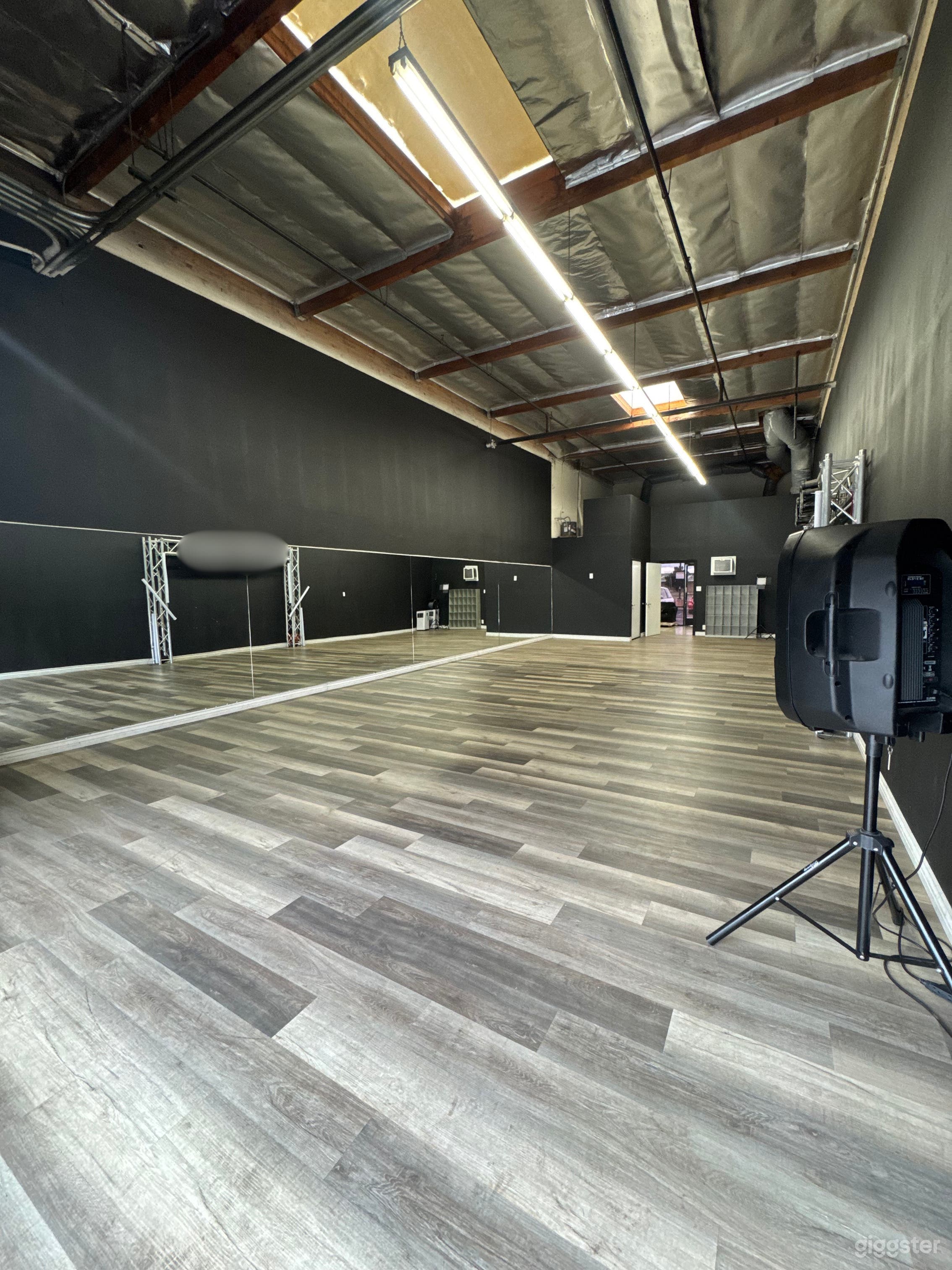 Creative Event Space in Rialto Photo 1