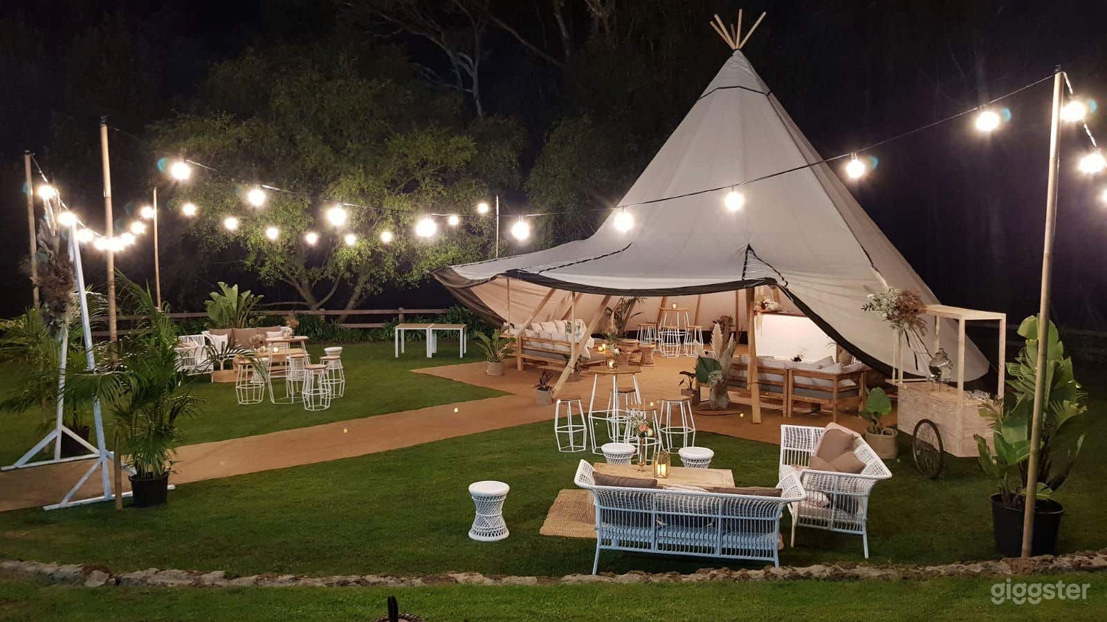 Tipi Tent Garden Reception Photo 2