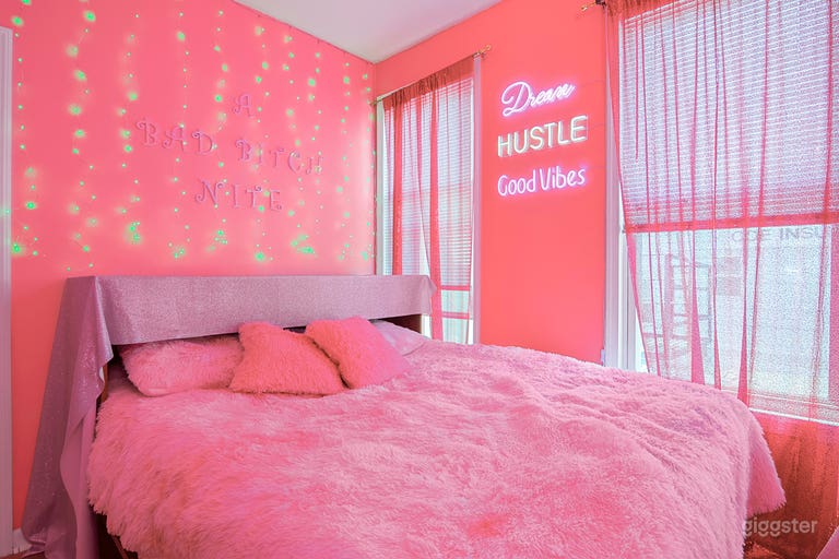  Pink Aesthetic, barbie core styled bedroom. Featuring neon signs, a led closet nook, a blinged seating area and cabinet style bed for 2 looks in one. 