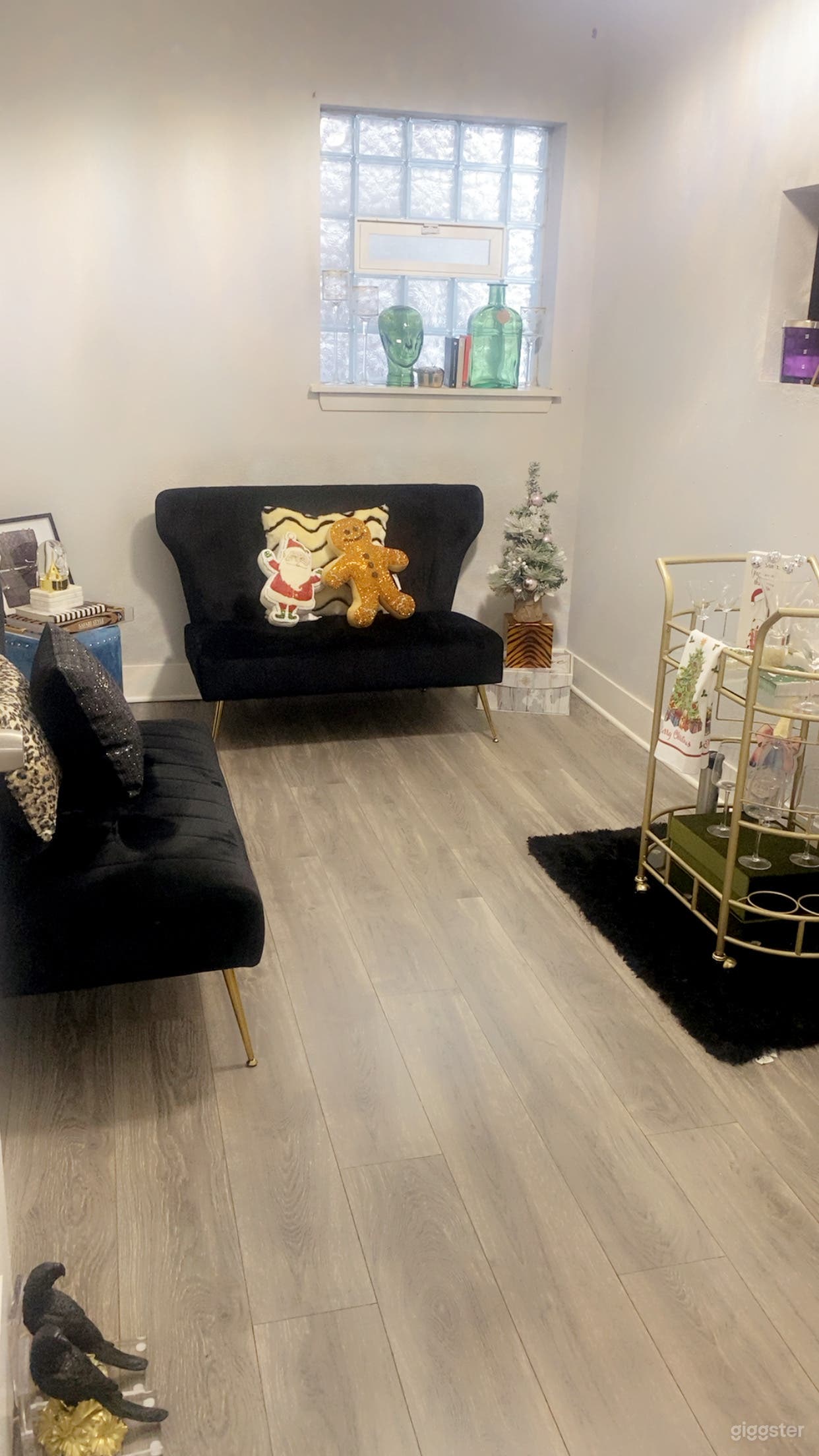 New unique event space in West Pullman Photo 1