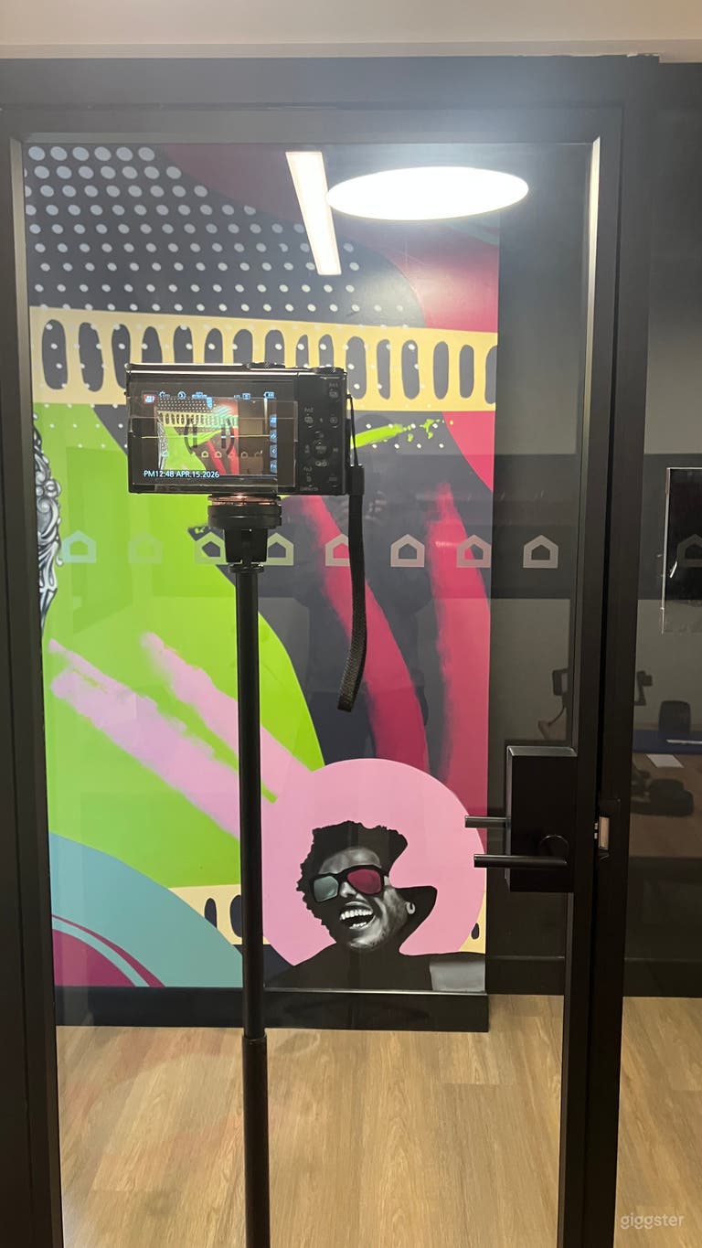  Kleines Videoaufnahmestudio für Podcasts und Interviews 