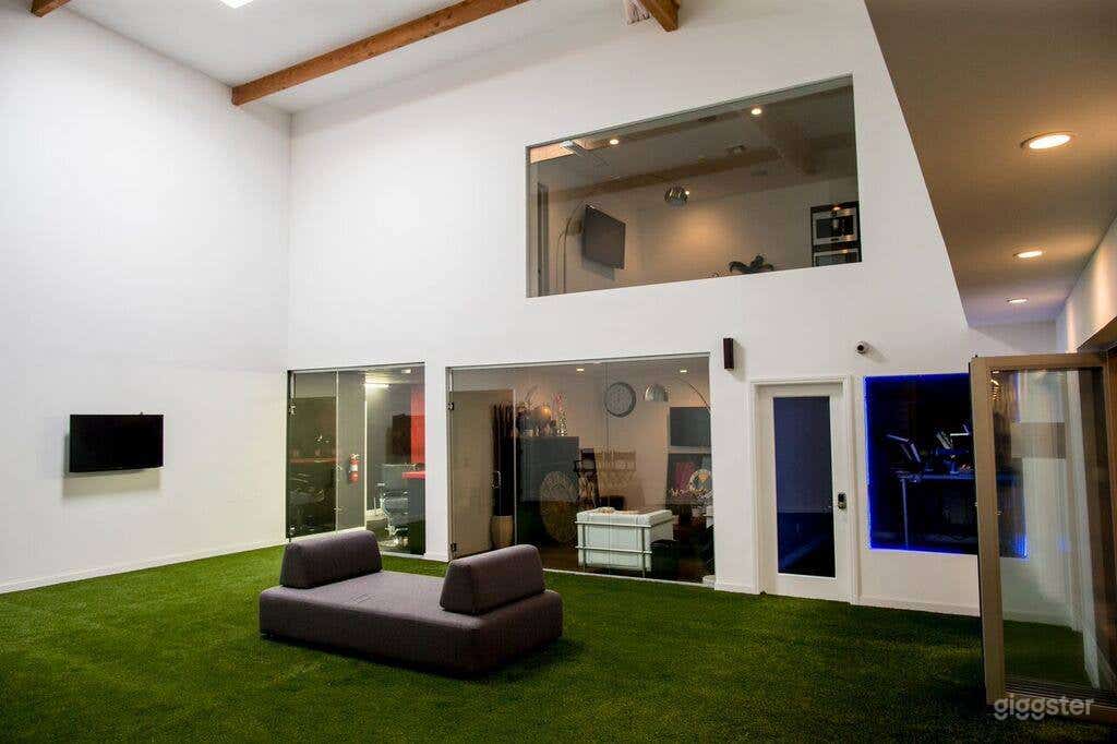 Sound Stage D Studio with Control Room in Canoga Park Photo 4