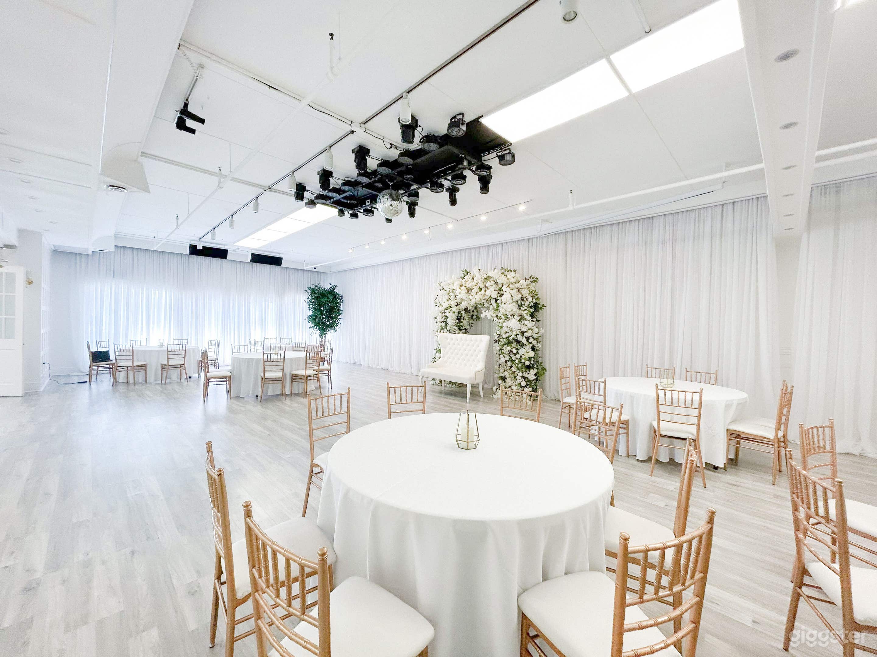 Customizable Multifunctional Event Space Photo 4