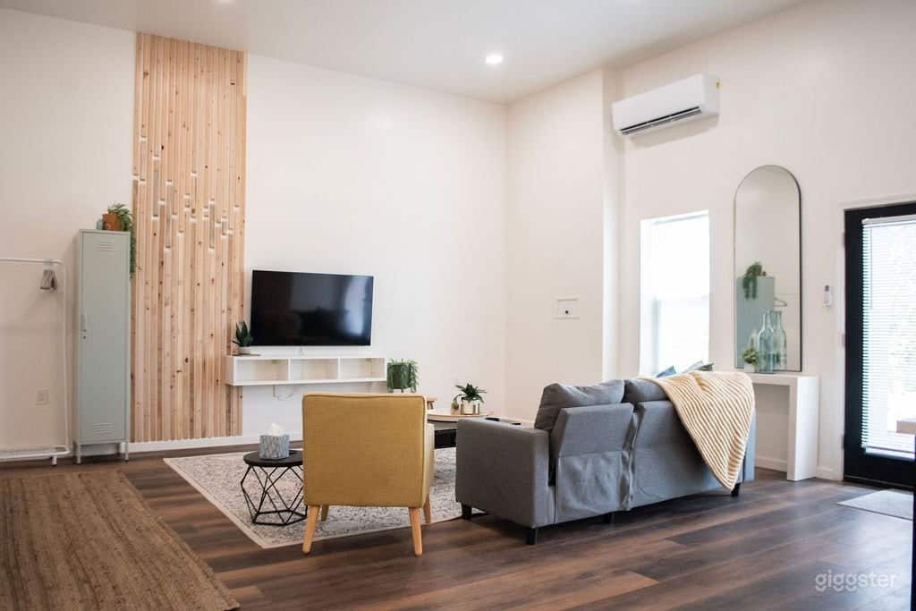 Classic Bright Studio with Rural Vibes Photo 3