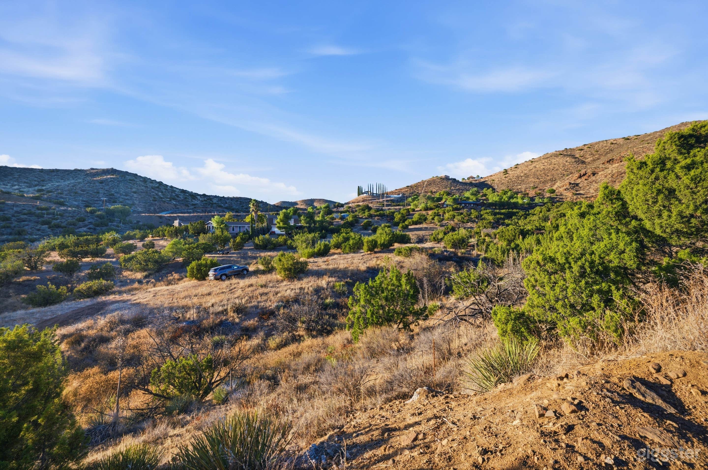 Scenic 5 Acre Ranch setting with open view, native brush Photo 4