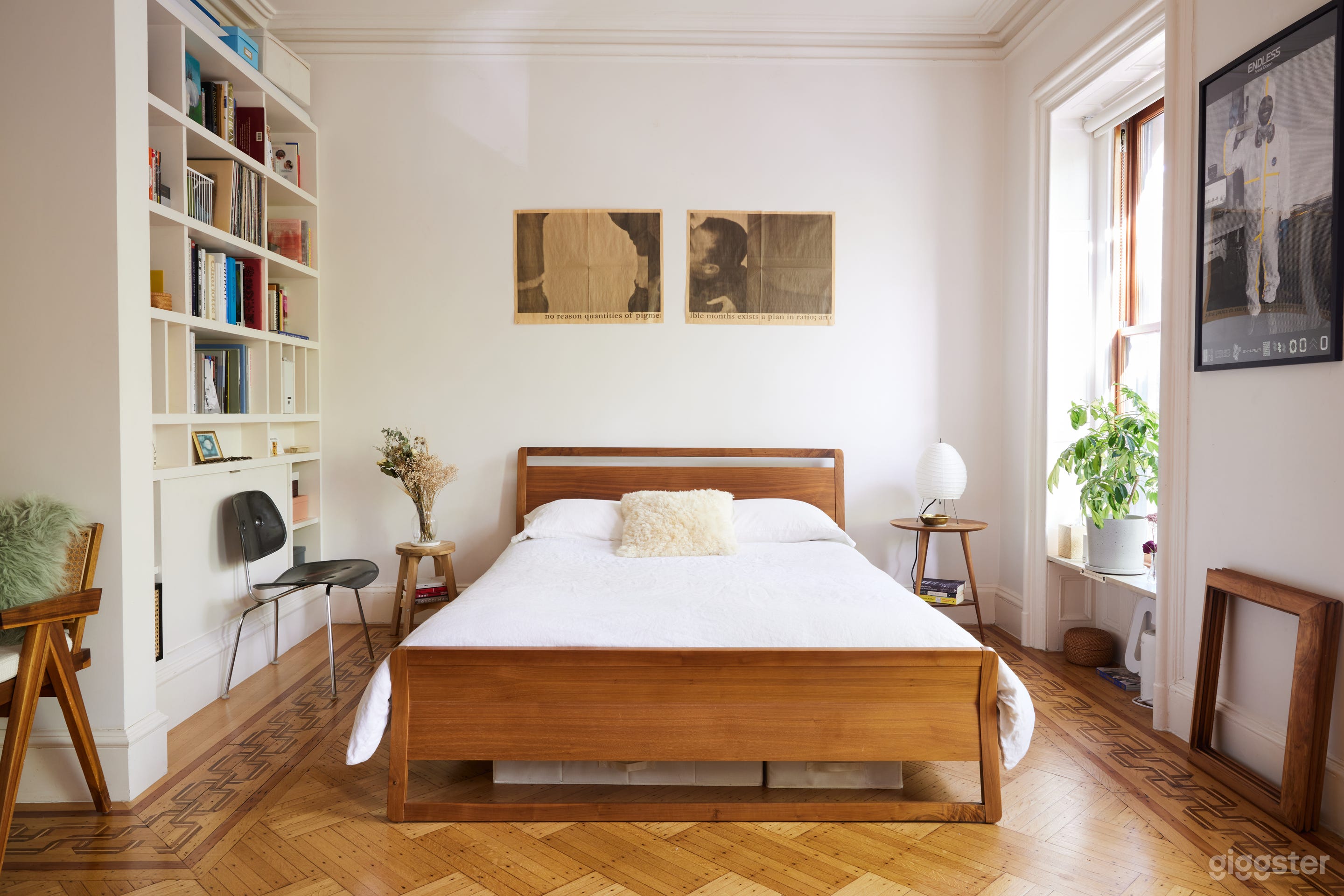 3,850 sf Sunny Brownstone with Private Backyard Photo 3