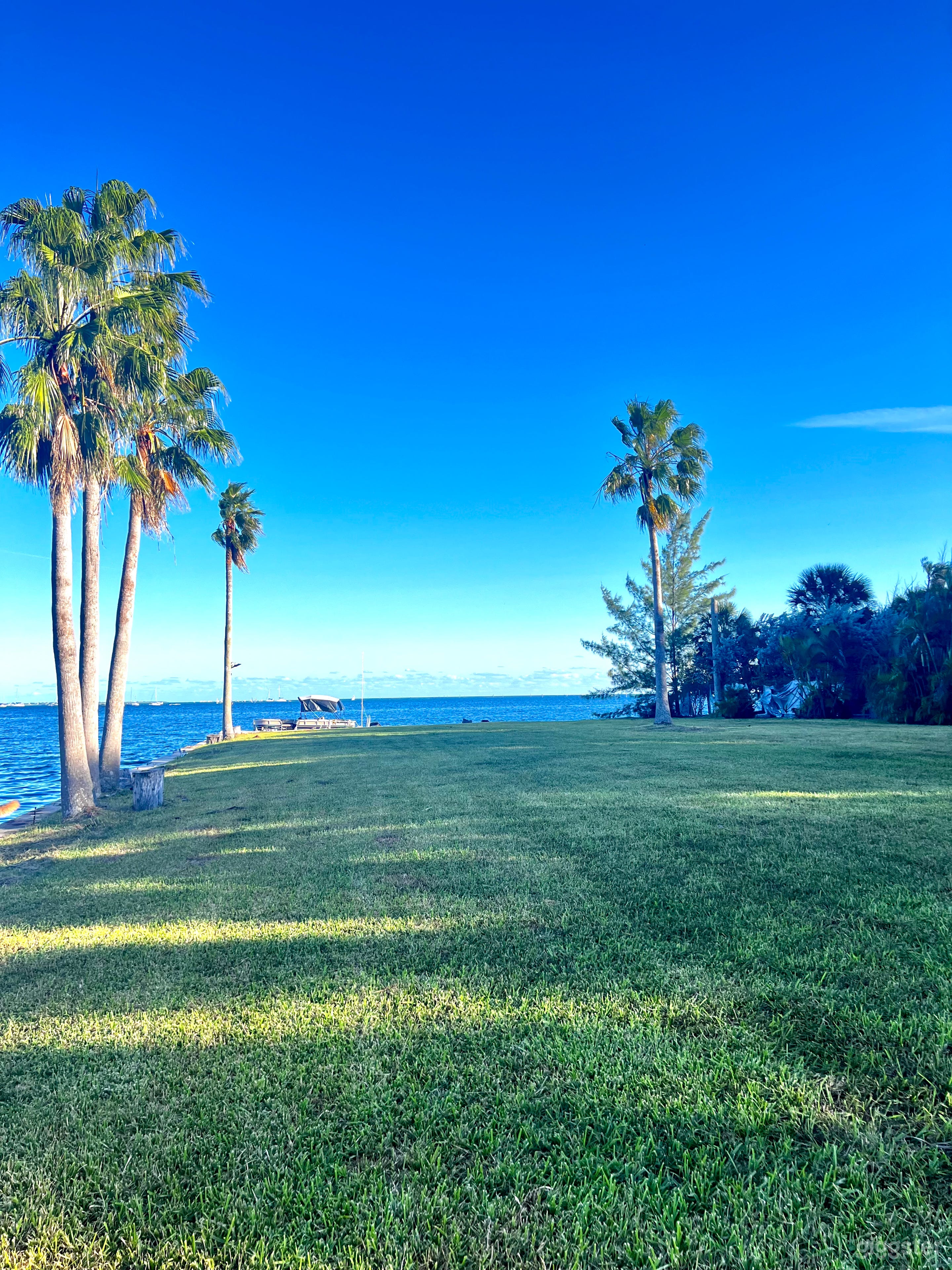 The Grove: Historic Luxury by the Water Photo 1