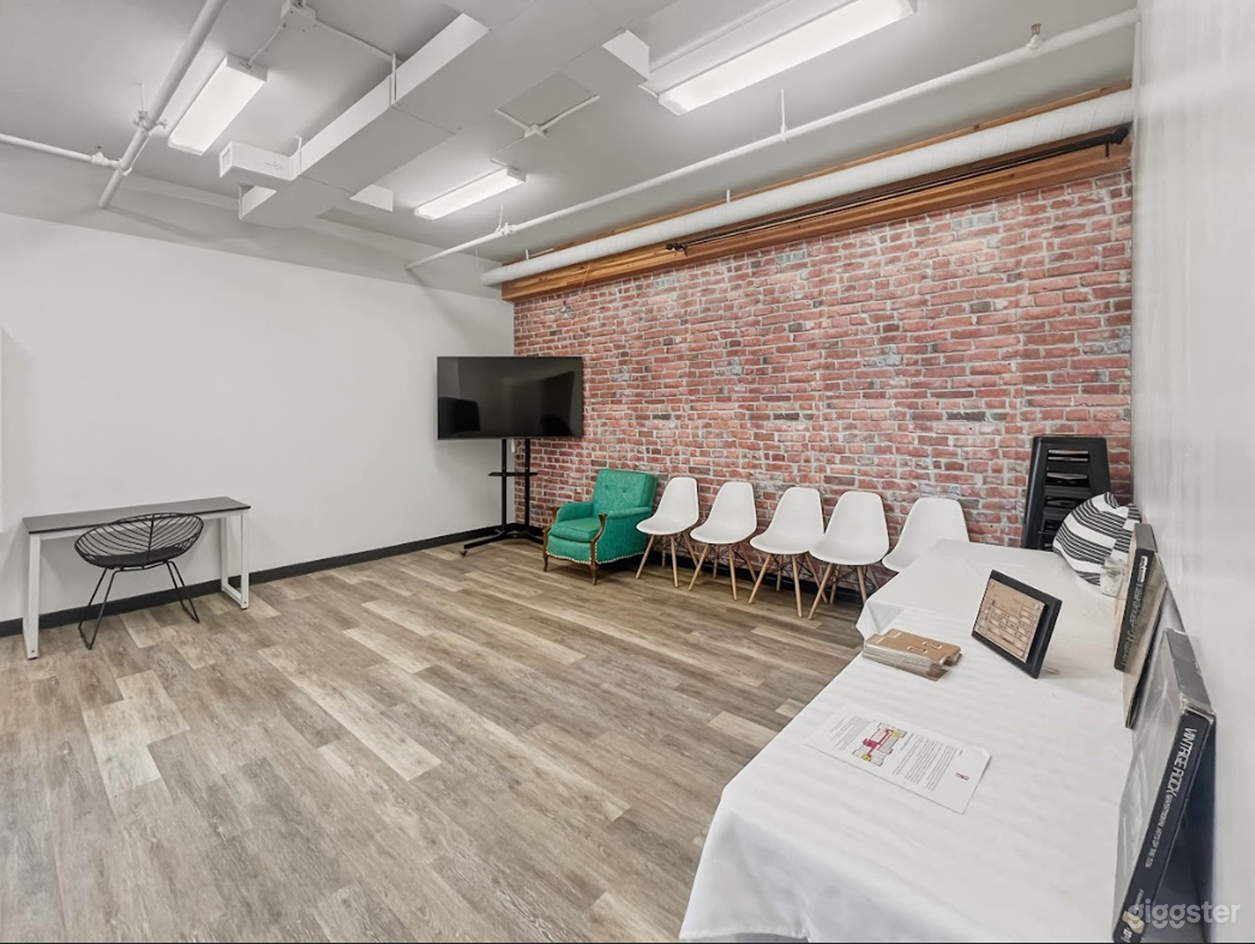 Versatile Creative Space for Events, Meetings & Productions Photo 4