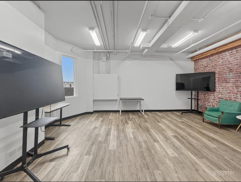  Versatile Creative Space for Events, Meetings & Productions 