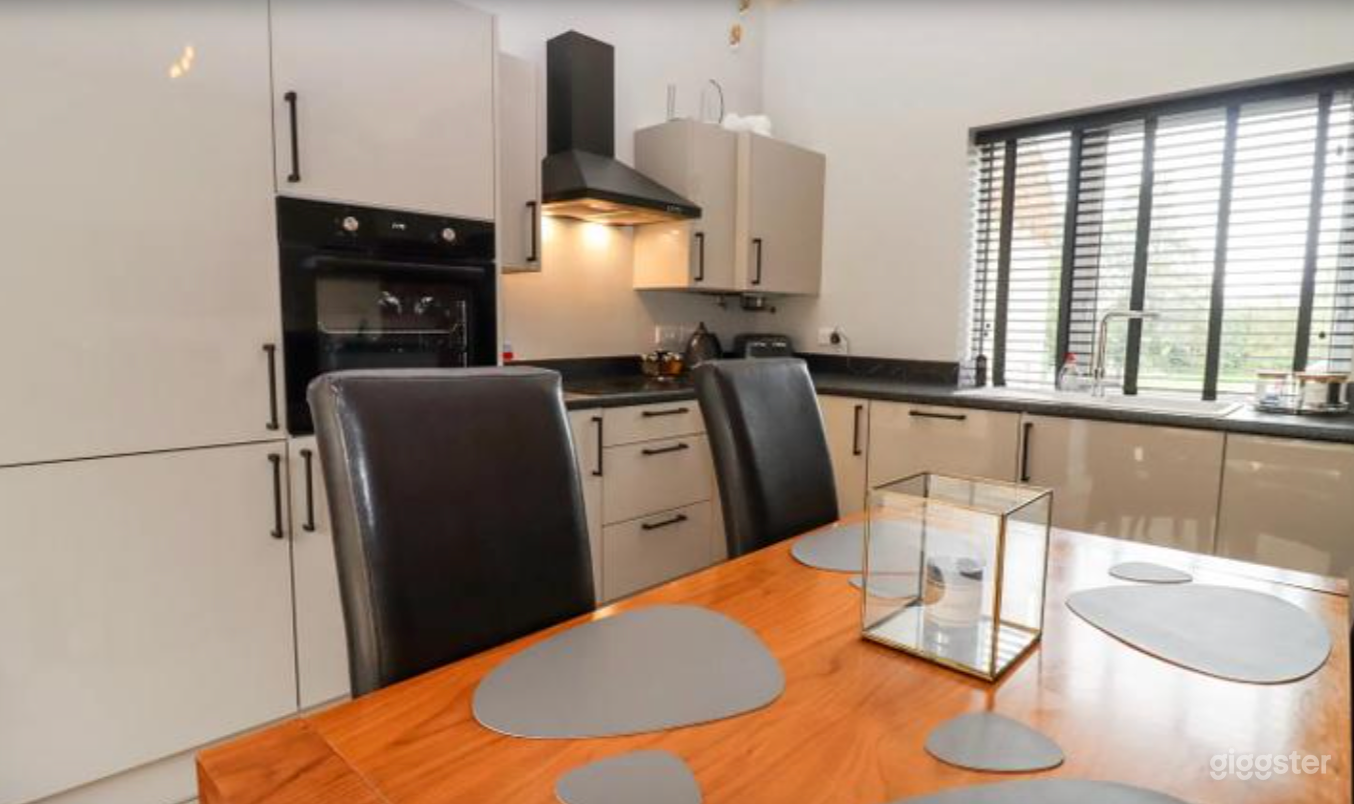 Beautiful Cottage and Holiday Home Photo 2