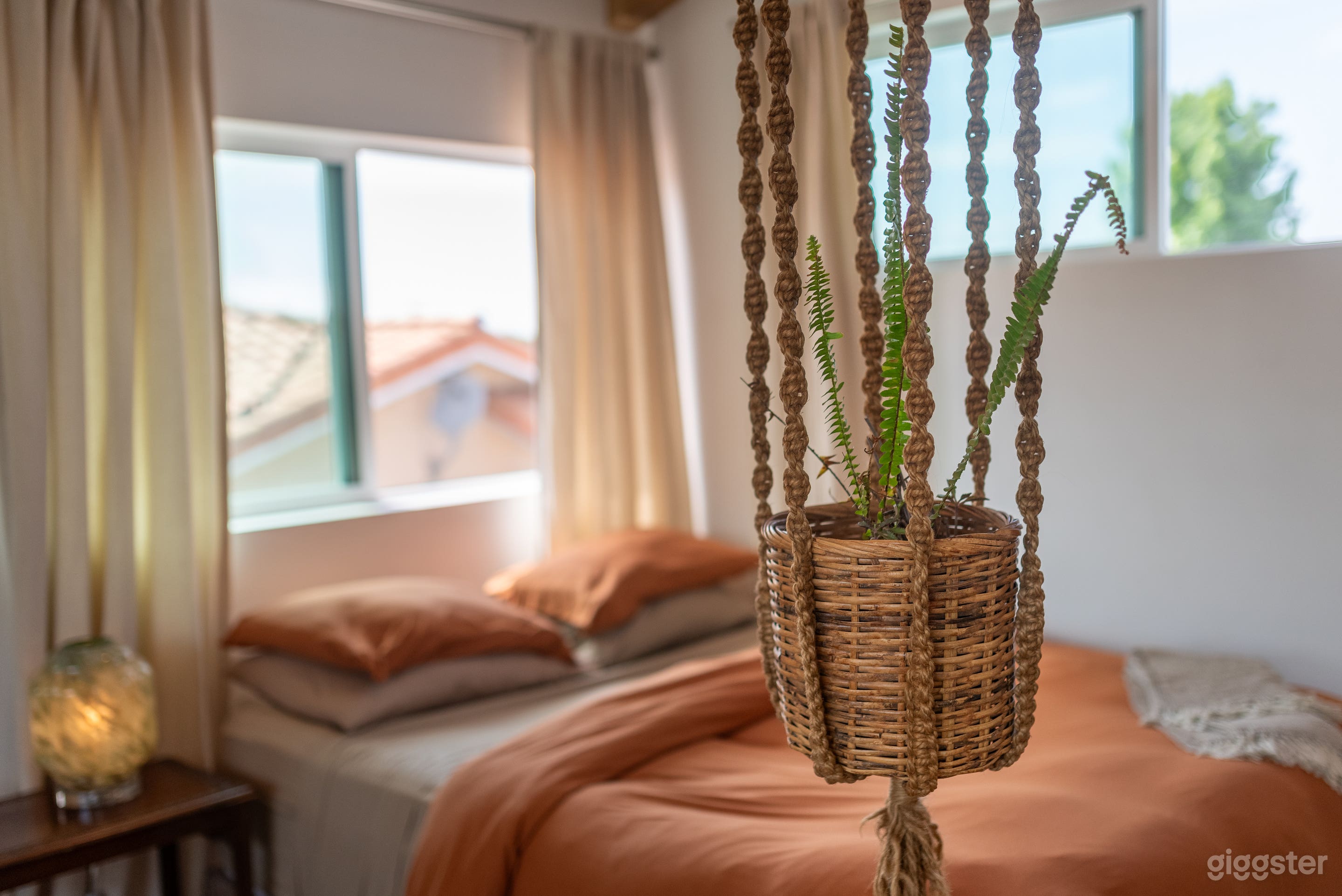 Spacious Loft with Abundant Natural Light &amp; Garden Photo 4