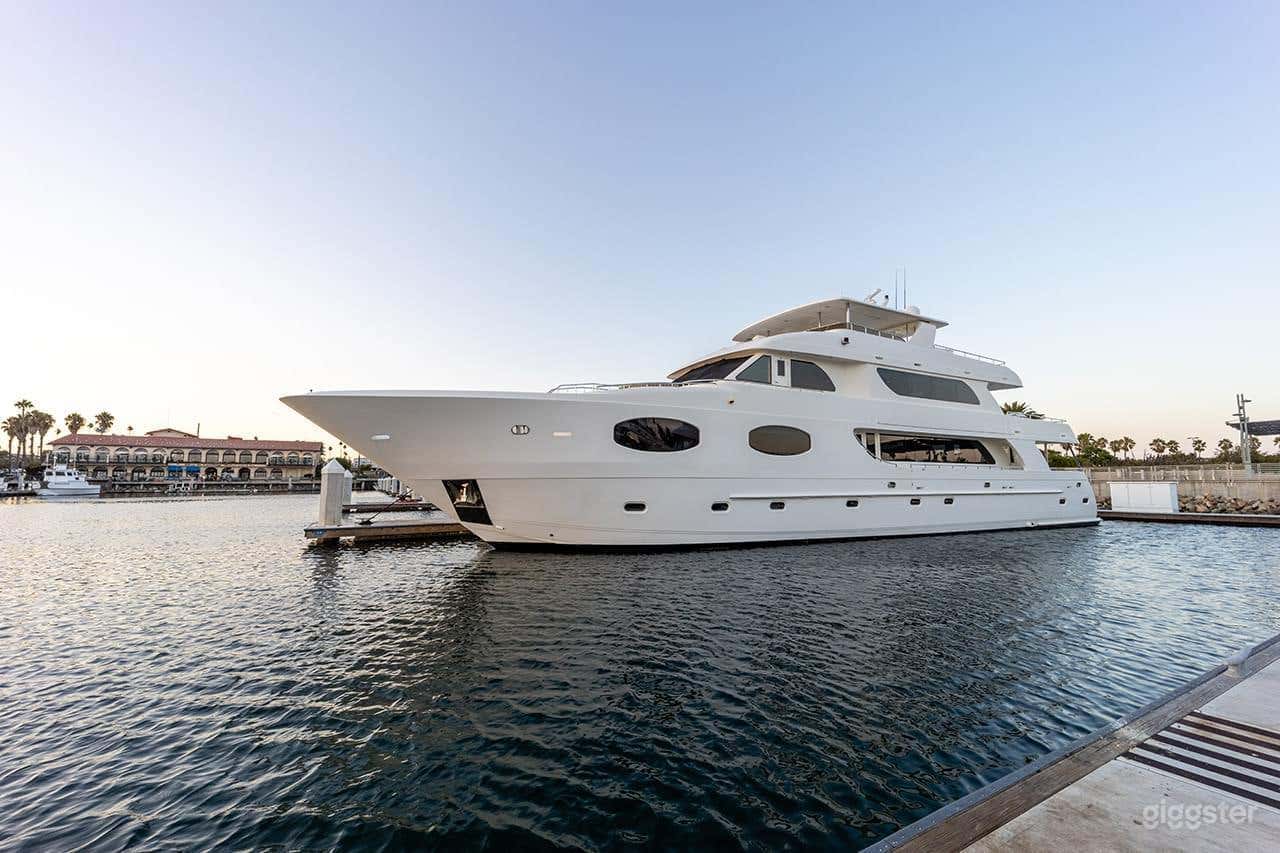 125' TRANS WORLD MEGA YACHT Photo 1