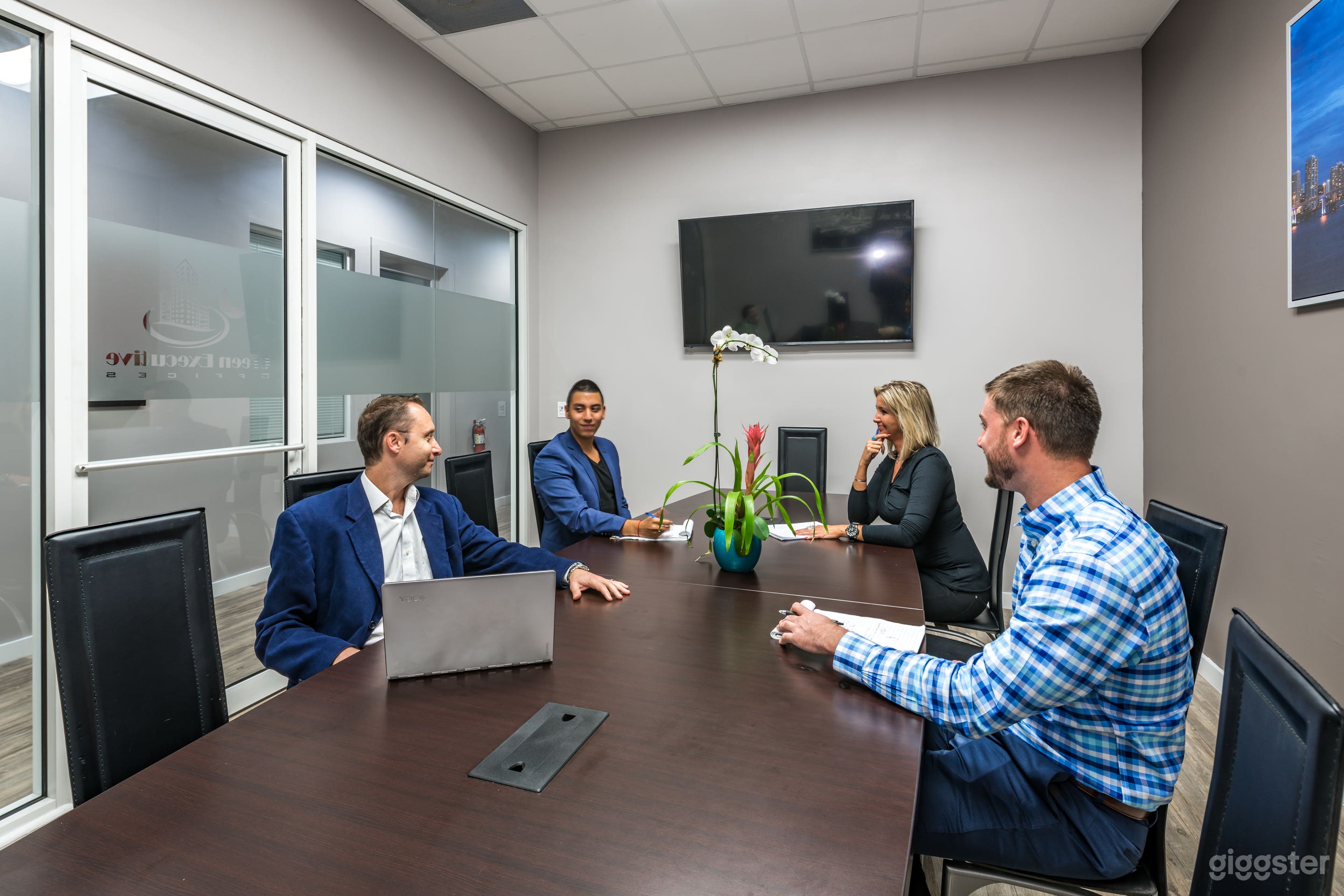Conference Room and Lobby Buyout Located in a Prime Location Photo 3