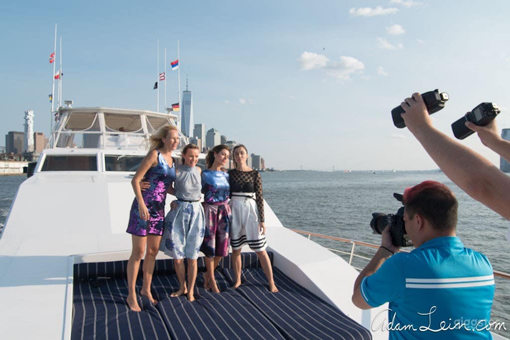 100 ft Luxury Yacht in NYC and NJ Photo 2