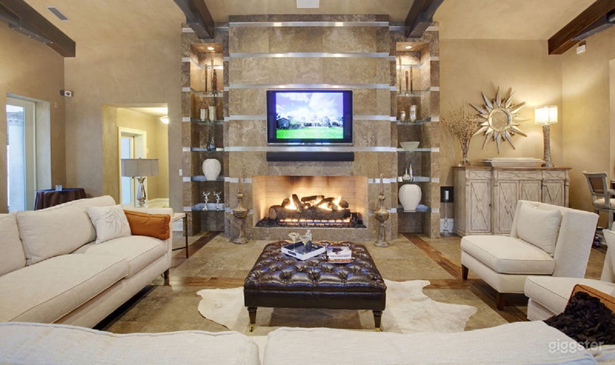 Classic Mansion Residence with Embassy Ambience Photo 4