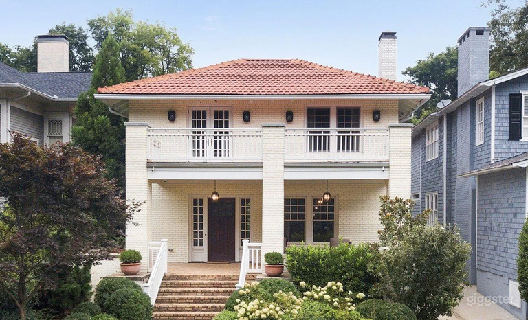  Modern Classic House 