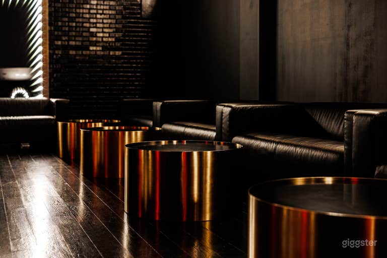  East Village/Union Square Bar Lounge w/ Karaoke + Big Screen 