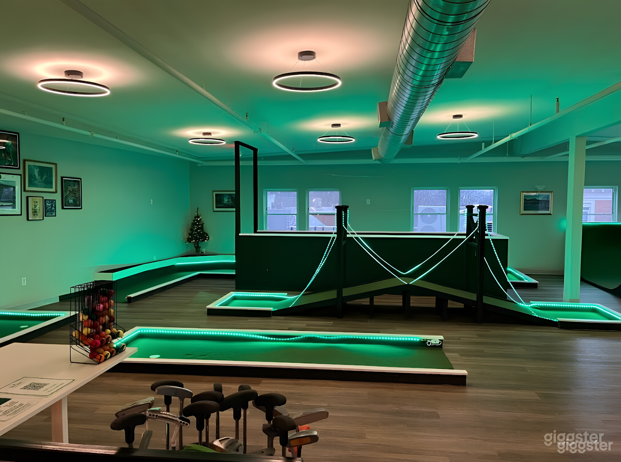 Newest Tech Mini Golf Photo 1