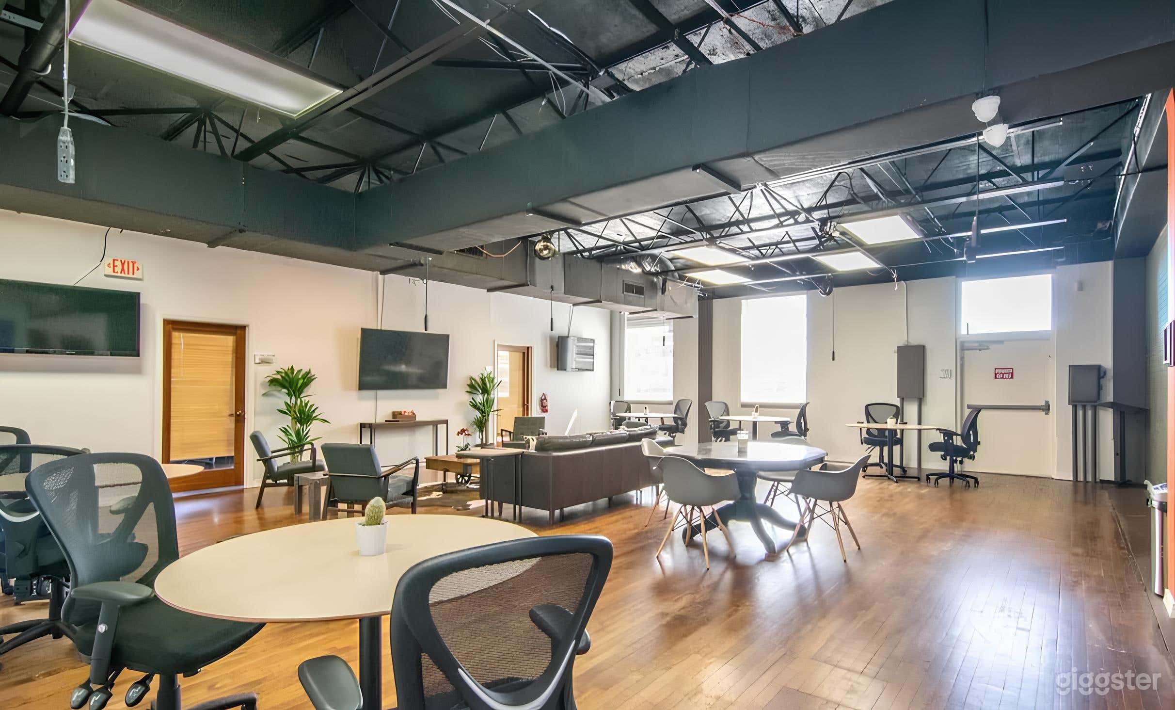 Spacious Event Venue in Vibrant Industrial Building Photo 4