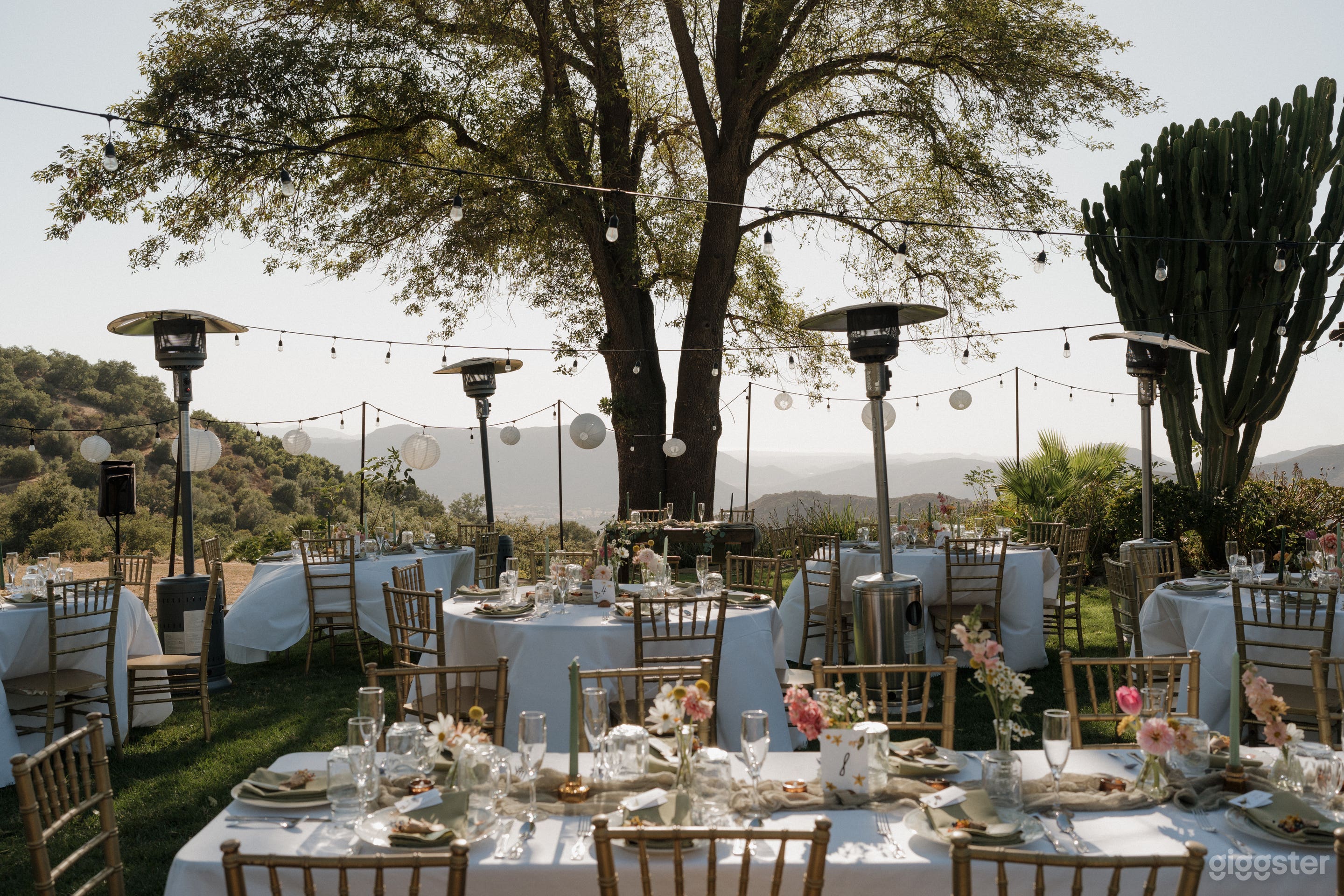 Rustic Adobe Ranch with Panoramic California Views Photo 4
