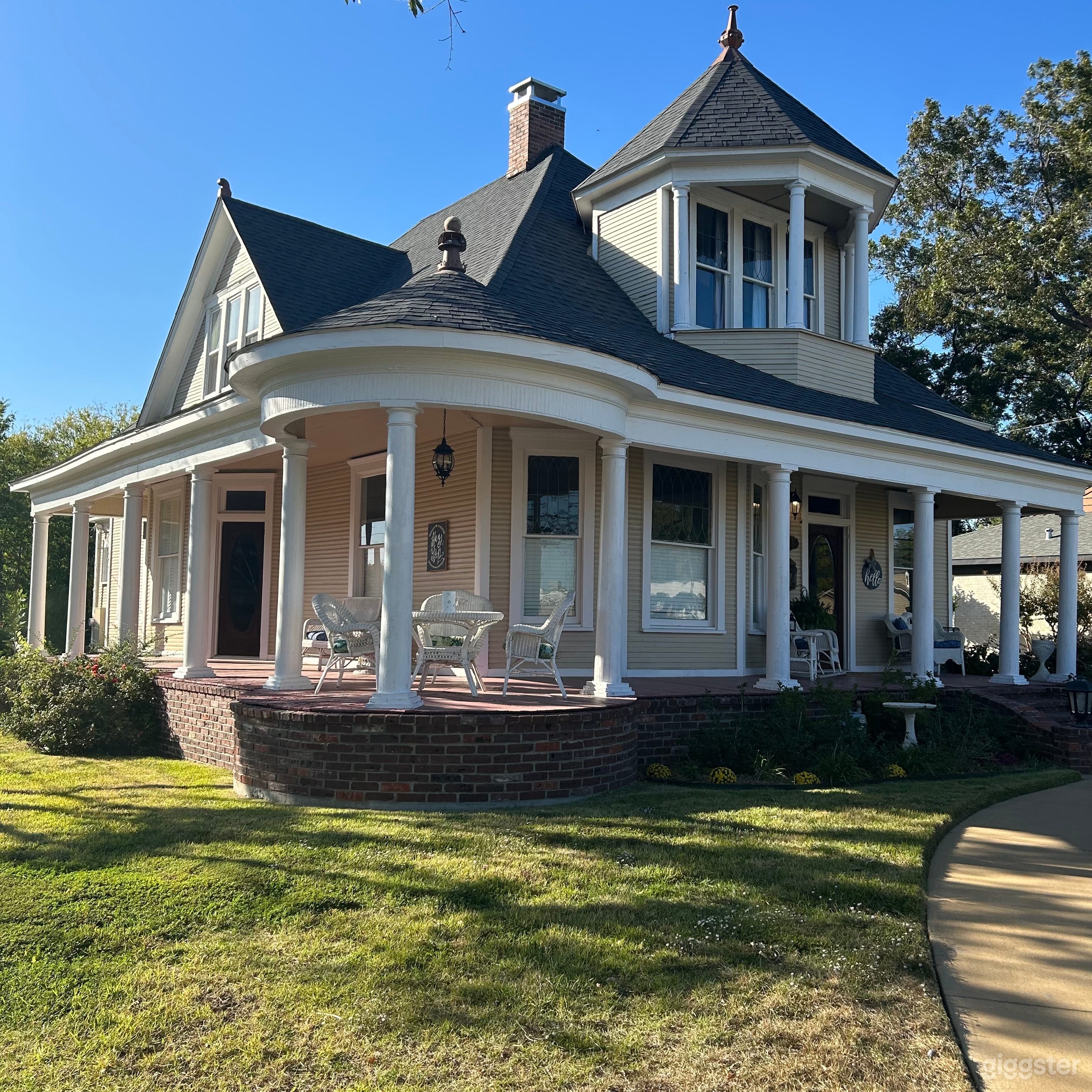 Quaint east Texas town. 1907 Victorian Photo 1