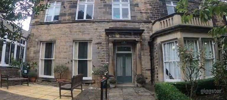  The Lounge for Relaxation and Intimate Gatherings 