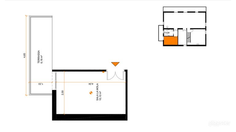  Kleiner Raum mit privatem Balkon. 