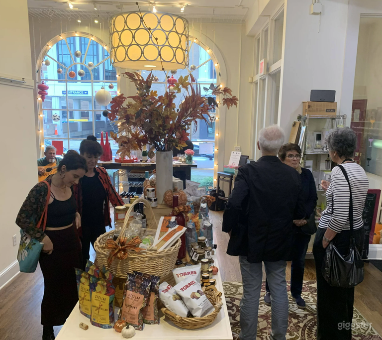  Versatile Event Space in a Historic Neighborhood 