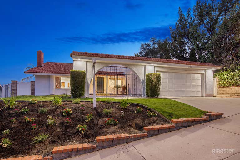  Hilltop Backyard With Sunset and City Night Lights View 