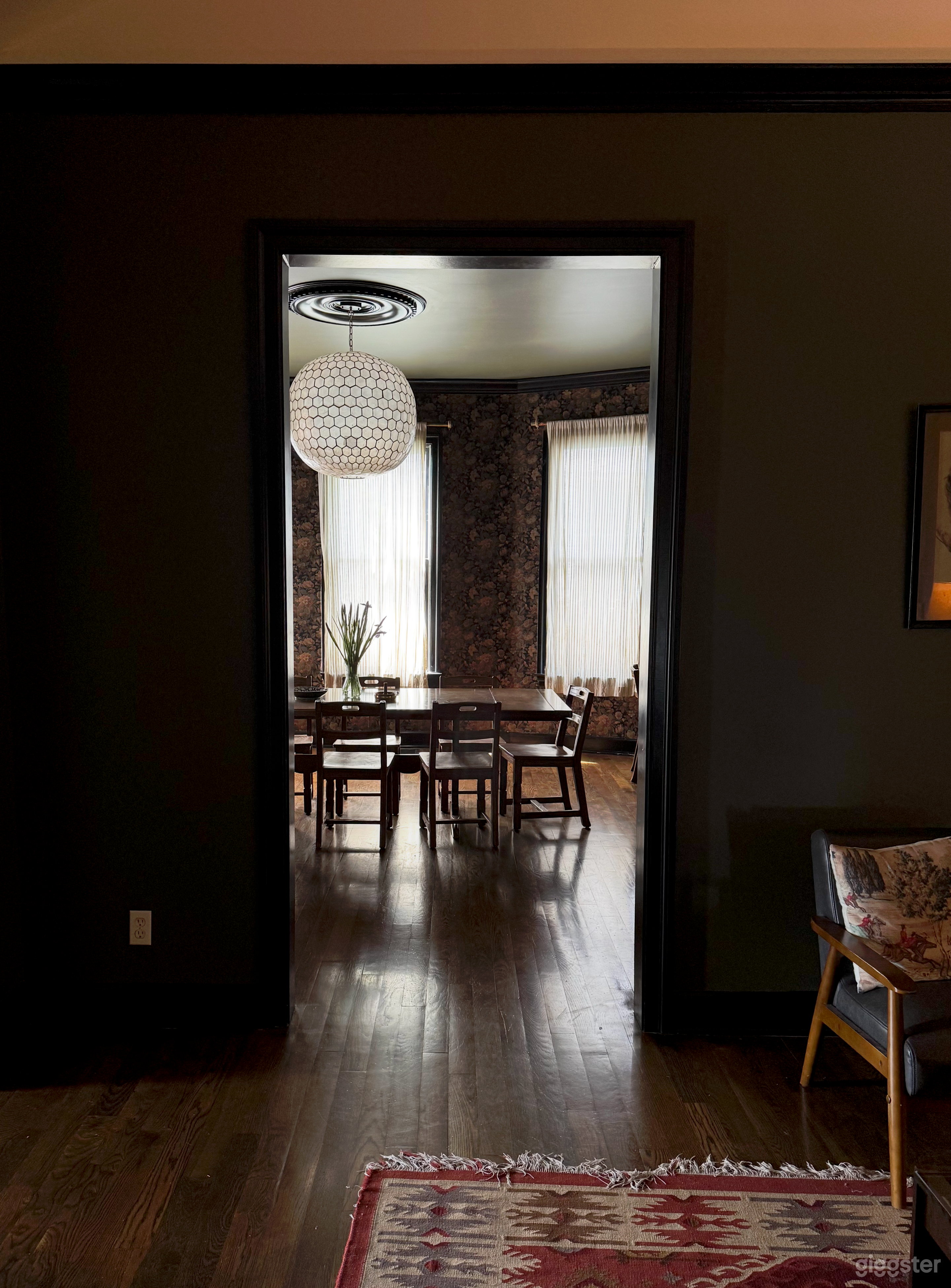 Antique-Filled Victorian with a Homey Nashville Feel Photo 4
