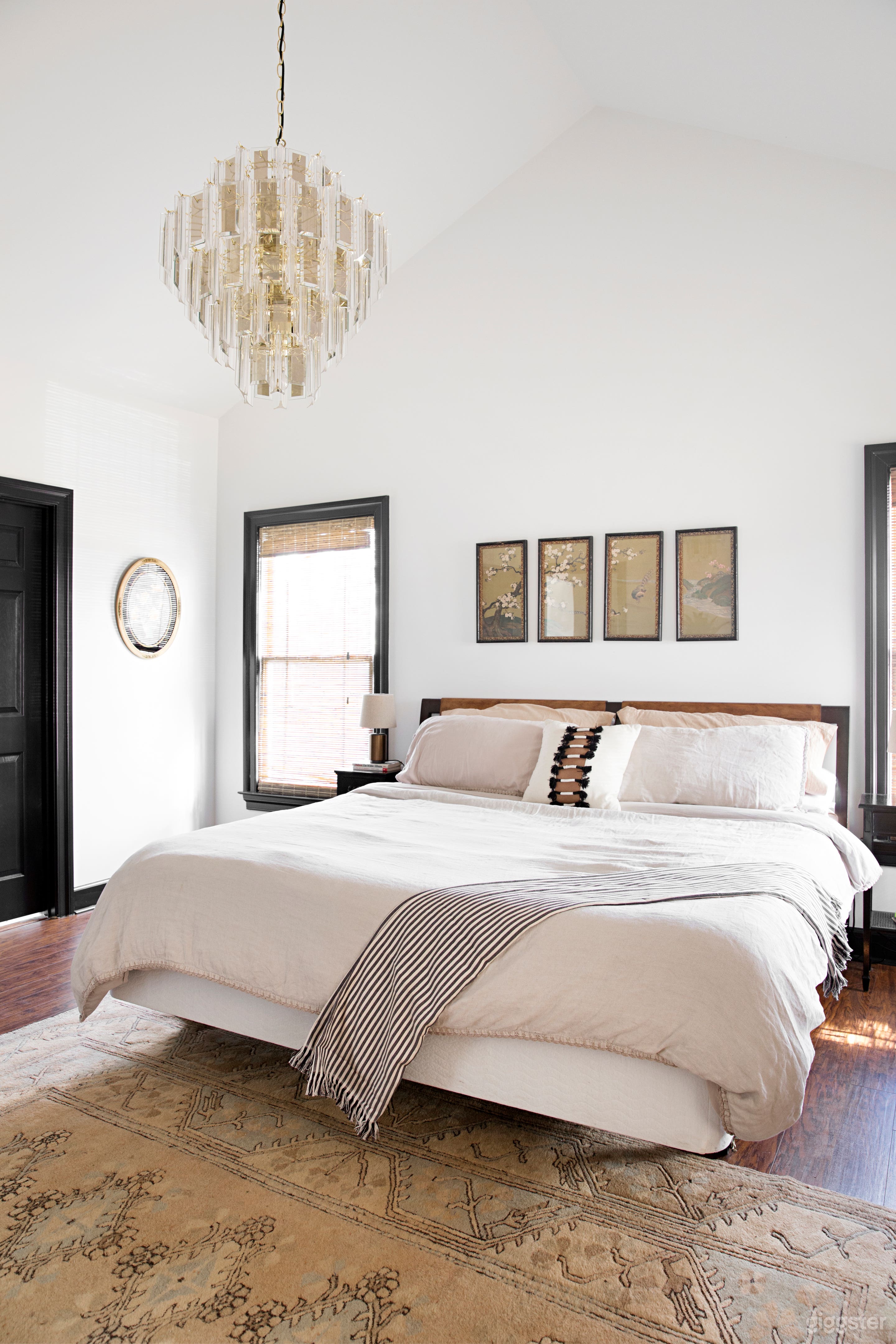 Antique-Filled Victorian with a Homey Nashville Feel Photo 3