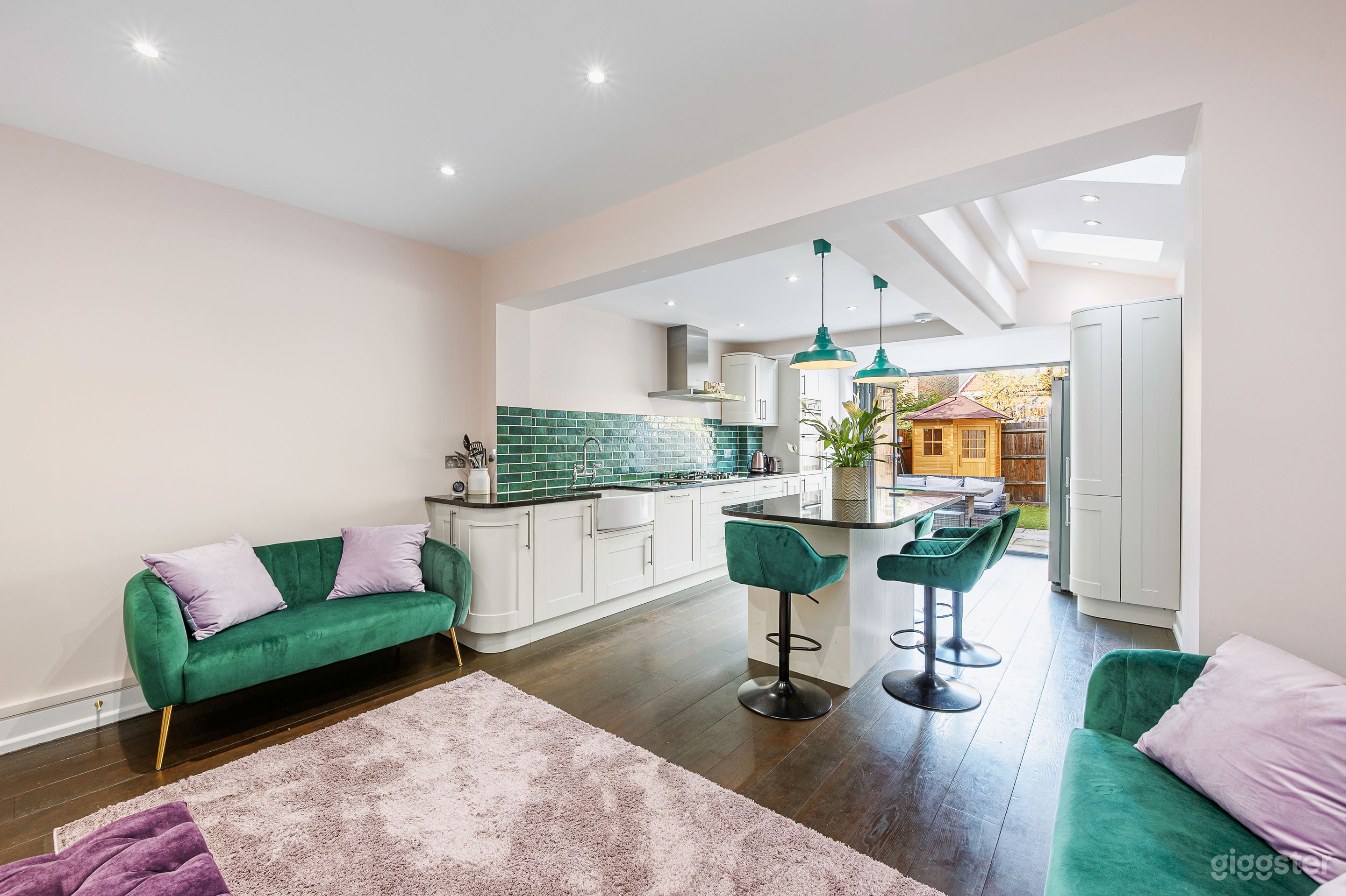 Modern End Terrace House - West London / Ealing Photo 3